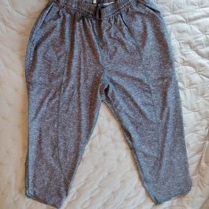 Lululemon Capri pants